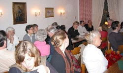 Ein gut gefüllter Saal in der Gaststätte "Zum Gewerkschaftshaus" beim 3. Inländerstammtisch der SPD Bergedorf.